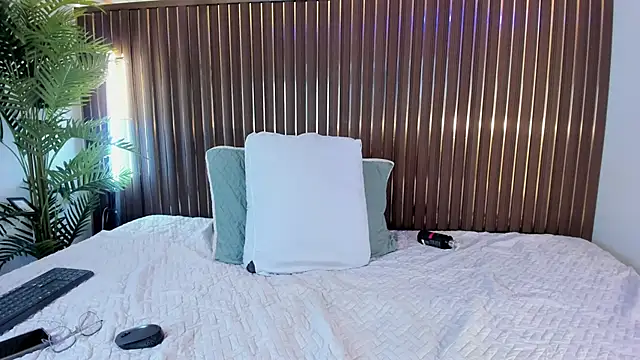 Chat +18 de Roxie-NS ao vivo