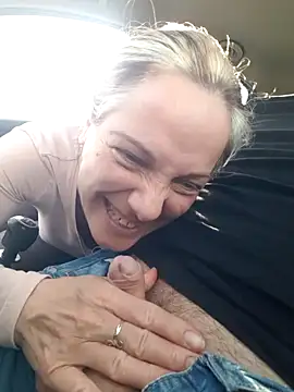 Chat XXX ao vivo de White_Devil_694