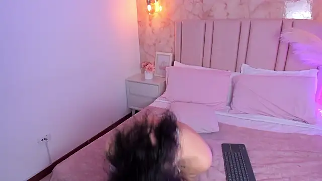 anntonella_watson 即時 XXX 聊天