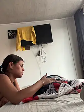 RachelWeisz_: онлайн-секс-чат