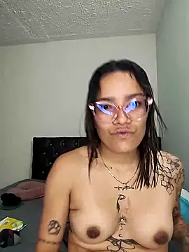 Czat XXX na żywo – Yaumiko