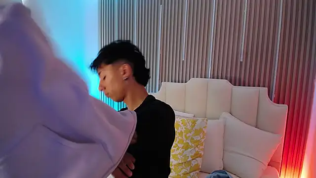 Pertunjukan Kamera Web Aiden_Rivers_