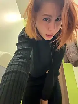 RosieSecret élő XXX-chatje