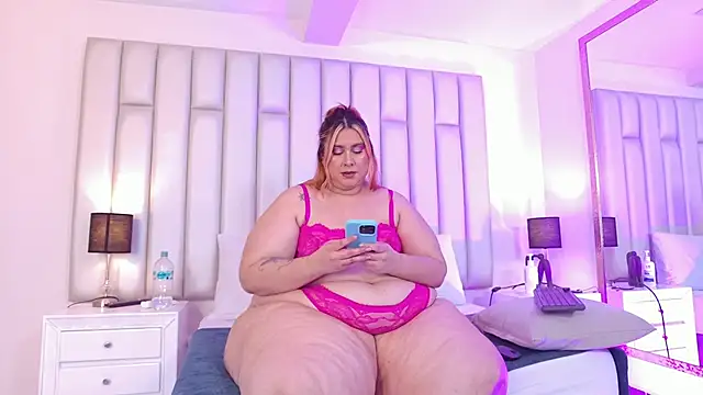 aandreaperez: онлайн-секс-чат