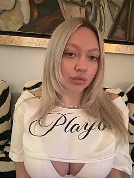 Chat XXX en directo de misstitmouseofficial