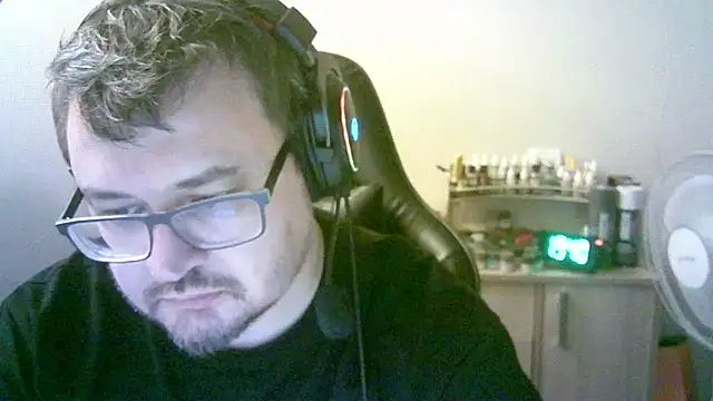 SirAbuser live XXX chat