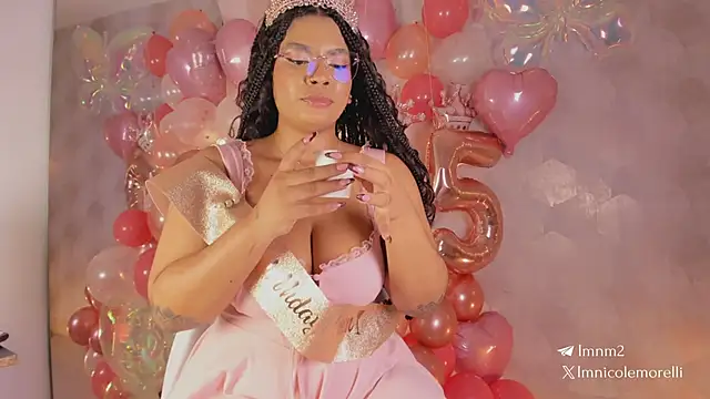 Chat XXX en directo de Nicolemorelli2