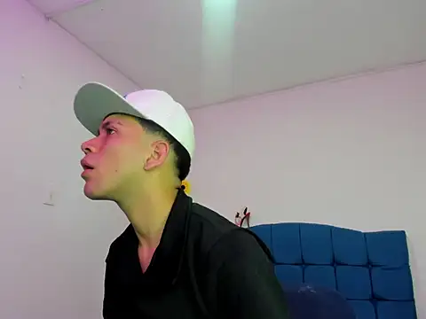 XXX chat uživo modela Ailanys_Miller