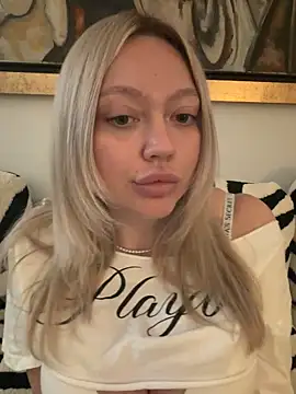 misstitmouseofficial's Live XXX Chat