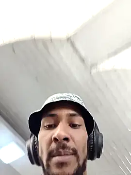 Онлайн чат XXX Mikaaa97