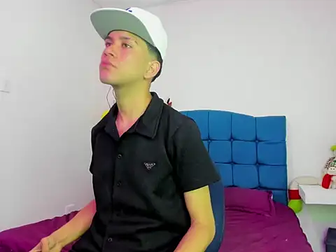 Ailanys_Miller Show Webcam