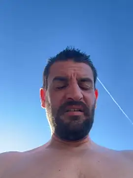 jcv596: διαδικτυακό σόου στην κάμερα