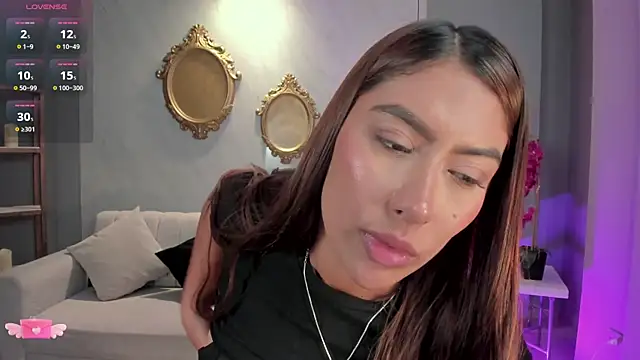 ArianaDumont: απευθείας συνομιλία ΧΧΧ