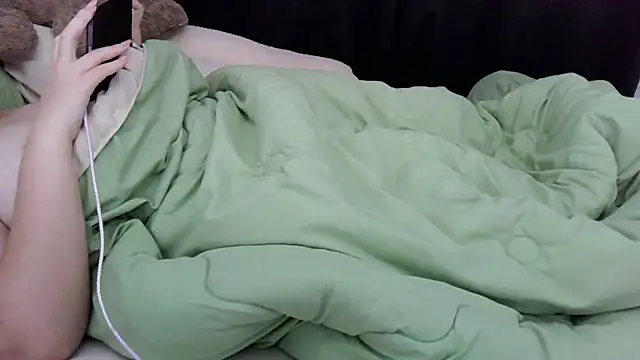 iamMalixxx: διαδικτυακό σόου στην κάμερα