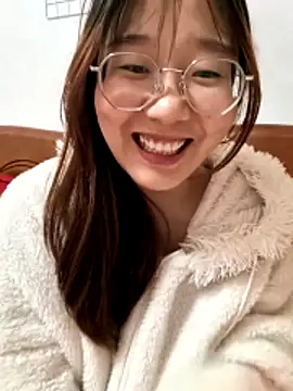 sisi-maiden élő XXX-chatje