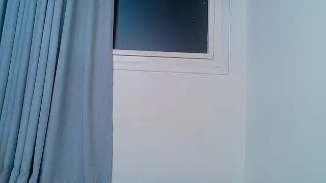 MyApril__ élő XXX-chatje