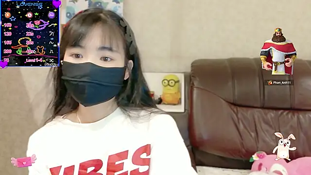 Chat +18 de Ha_Solace ao vivo