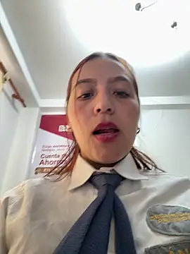 Pokazy przed kamerką – Emily-7_