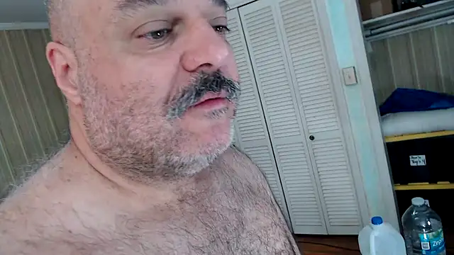 bullmusclejoe 网络视讯表演