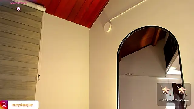 XXX chat uživo modela MERIDA_TAYLOR