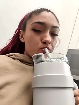 Victoria_Beaumont: онлайн-секс-чат