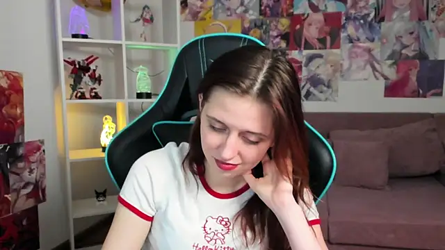 Chatroom XXX en direct de FreyaVey