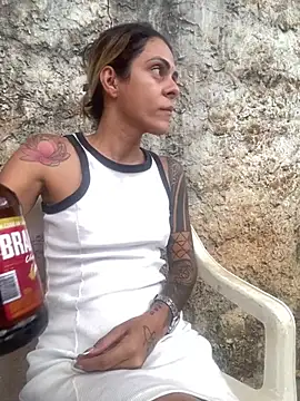 sabrinaneves: απευθείας συνομιλία ΧΧΧ