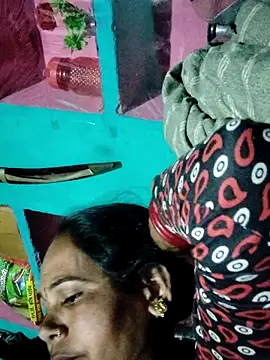 Pooja750のウェブカメラショー