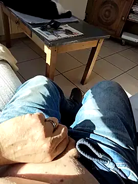 Correfn Live XXX chat