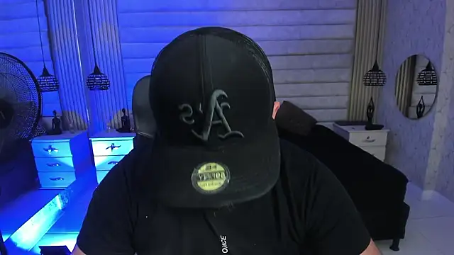 jhon_bear03's Webcam Show