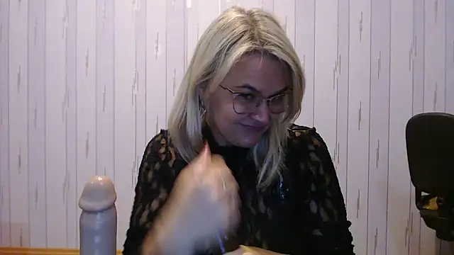 EleanoraDream 现场XXX聊天