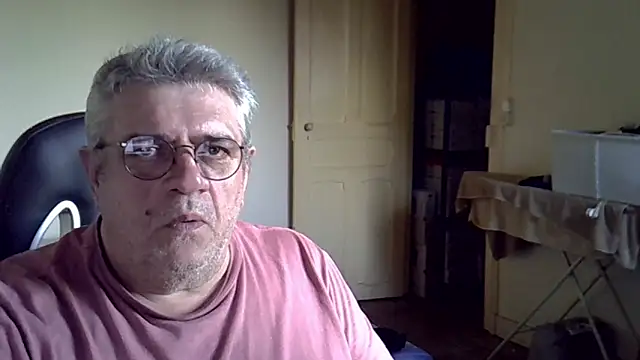 _hippo_ Pertunjukan Webcam