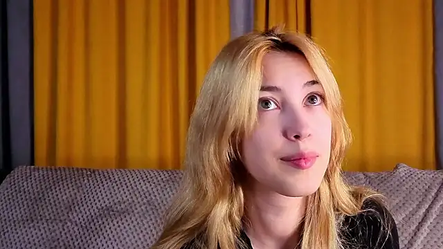 AngelicRice 现场XXX聊  天