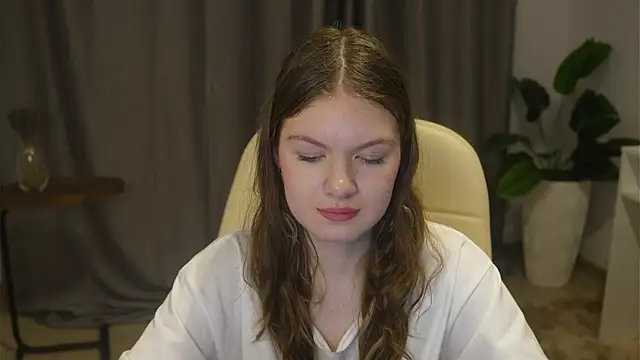 BrennaReul 现场XXX聊天