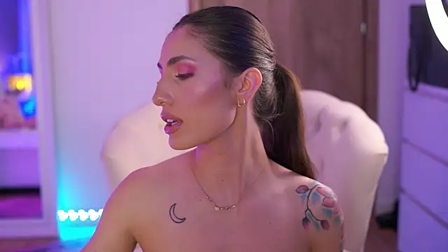 OhhAisha Chat XXX in diretta