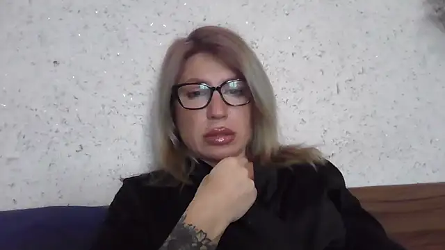 دردشة fox_red_lady7 الجنسية المباشرة