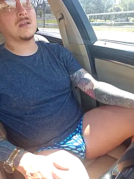 MrBiggBallz 现场XXX聊天