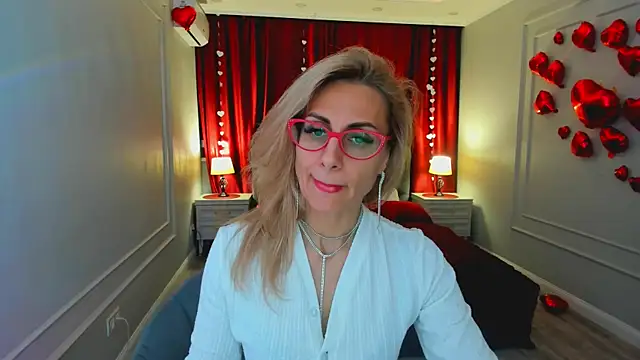 MuseOfStage লাইভ XXX চ্যাট