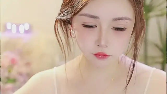 Qiaoqiao__ Obrolan Langsung XXX