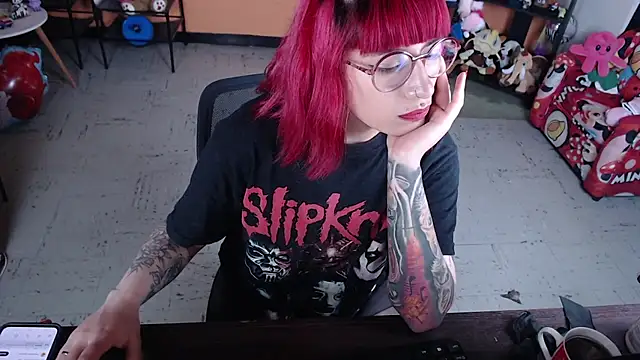 MissMiia2's Live XXX Chat