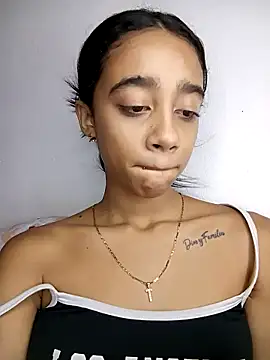 Zoe_Sweett18 现场XXX聊天