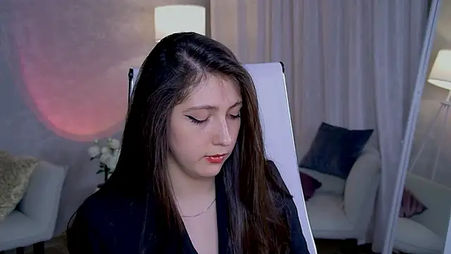 Mary_Miiller Chat XXX in diretta