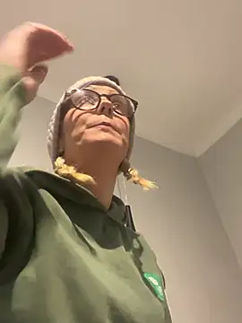 Amelie_BlondeXX Chat XXX in diretta