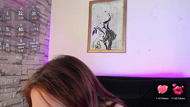 Rousse_Hoffman's Live XXX Chat