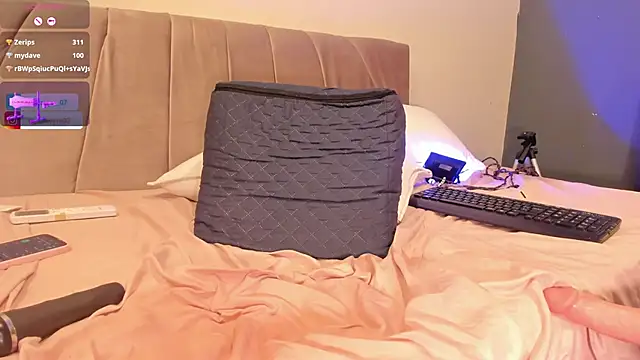 Melany__08のライブXXXチャット