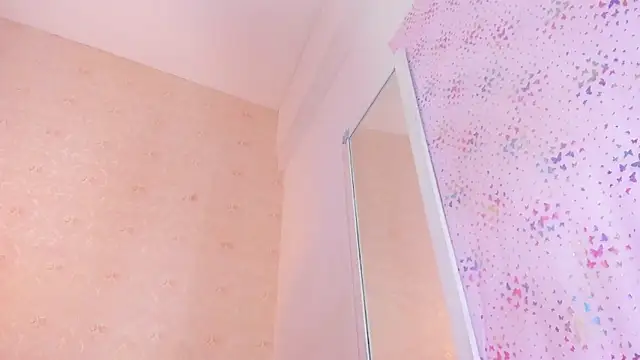 AMAIAA_LOVE Adlı Modelin Canlı XXX Sohbeti