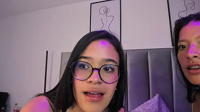 double_temptation_ live XXX chat