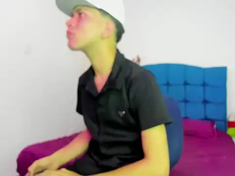 Ailanys_Miller Webcam show