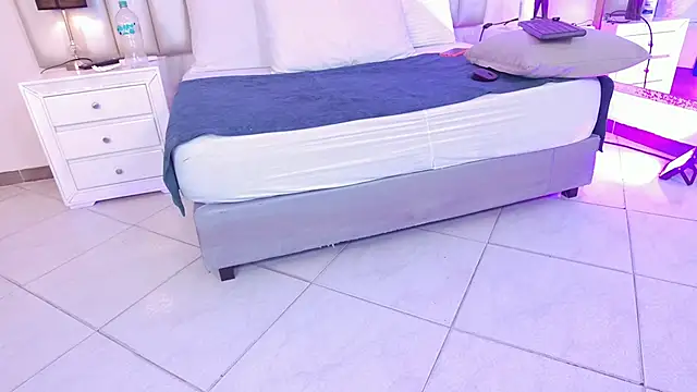 aandreaperez লাইভ XXX চ্যাট