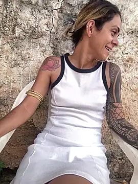 sabrinaneves élő XXX-chatje